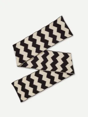 BRUSHED ZIGZAG SCARF BLACK & OATMEAL